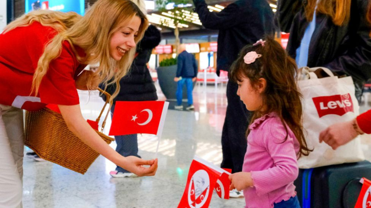 İstanbul Havalimanı’nda 23 Nisan coşkuyla kutlanıyor