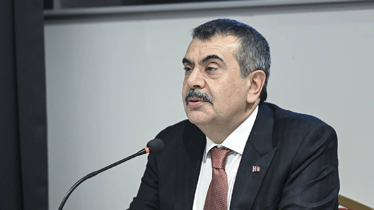 Bakan Tekin: Okullarımızı, evlatlarımızın kendini emniyette hissettiği mekanlar olarak daha da kuvvetlendireceğiz