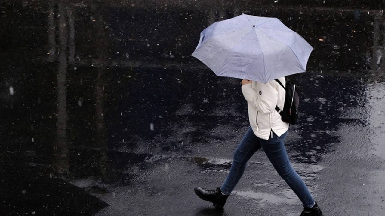 Meteoroloji il il uyardı: Kuvvetli yağış ve rüzgar alarmı