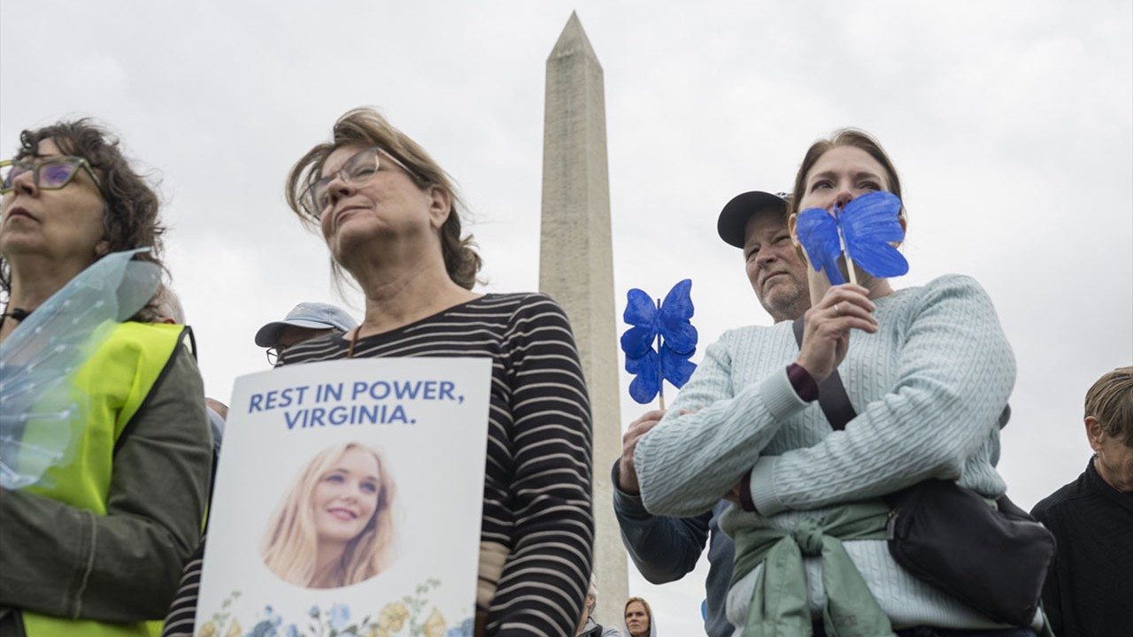 Washington'da Virginia Giuffre için anma etkinliği düzenlendi