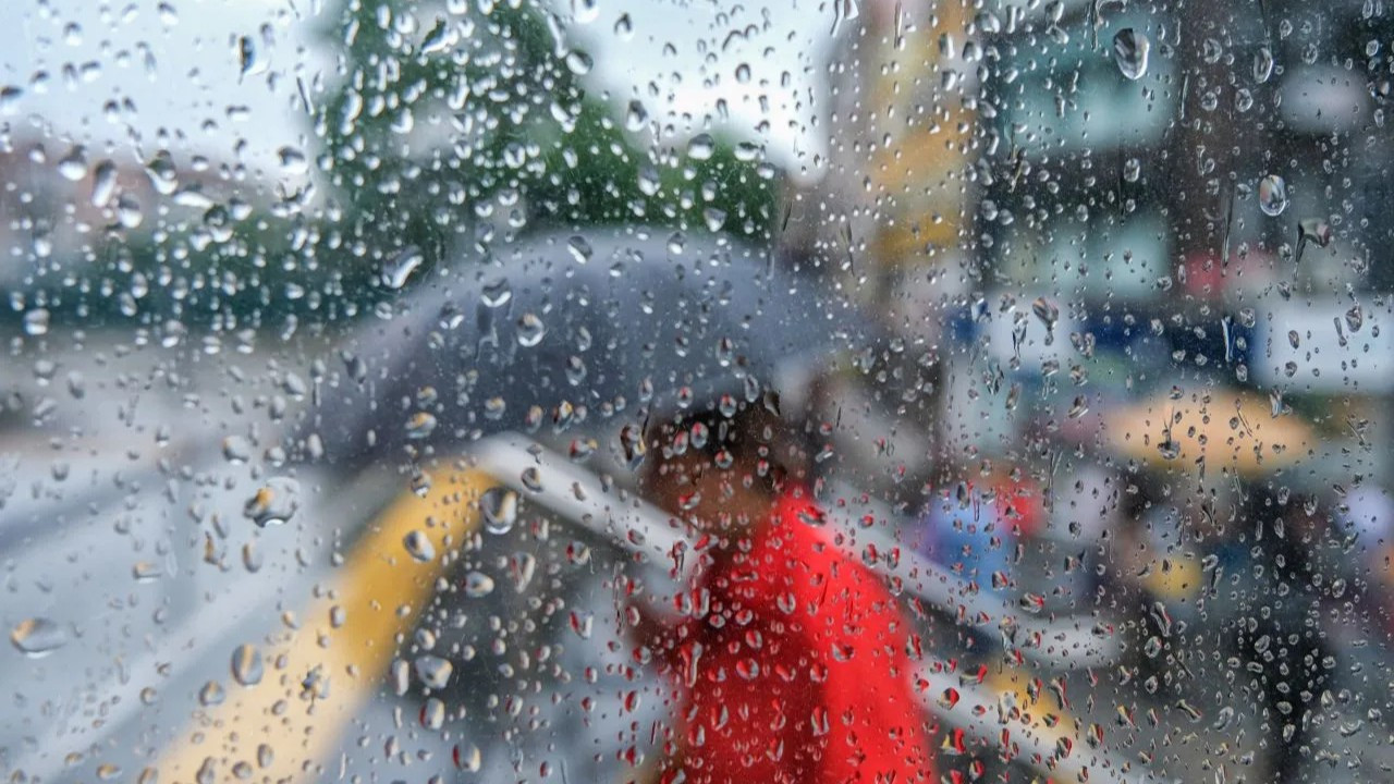 Meteoroloji açıkladı: Kuzey kesimlerde sıcaklıklar düşecek, sağanak yağışa dikkat! İşte tahminler...