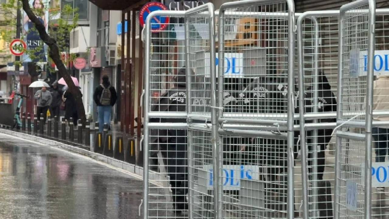 Şişli'de 1 Mayıs önlemleri: Taksim'e çıkan noktalara bariyer kondu (Video)