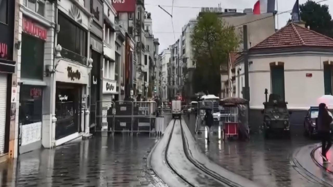 Taksim Meydanı'na çıkan yollar kapatıldı (Video)