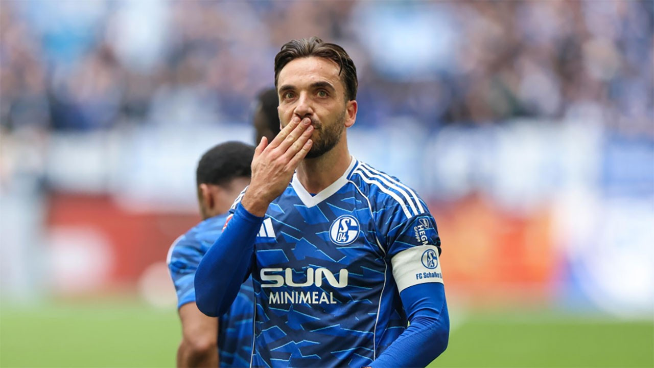 Kenan Karaman'ın attığı golle Schalke 04, Bundesliga'ya yükseldi