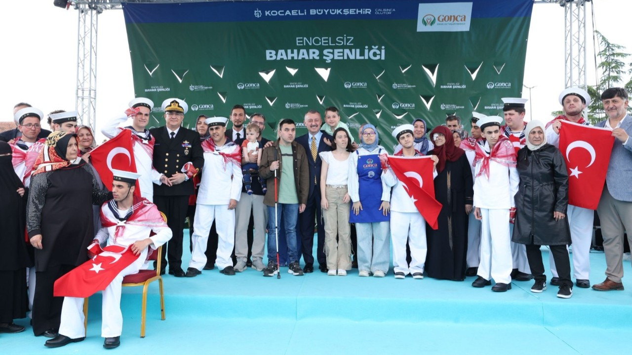 Büyükşehir’ den özel gençlere anlamlı uğurlama