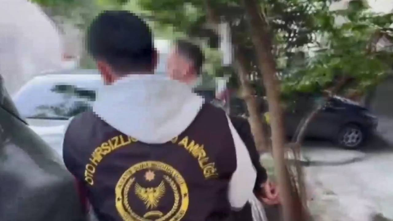 İstanbul merkezli 5 ilde 'change' araç operasyonu: 24 gözaltı, 40 araç ele geçirildi
