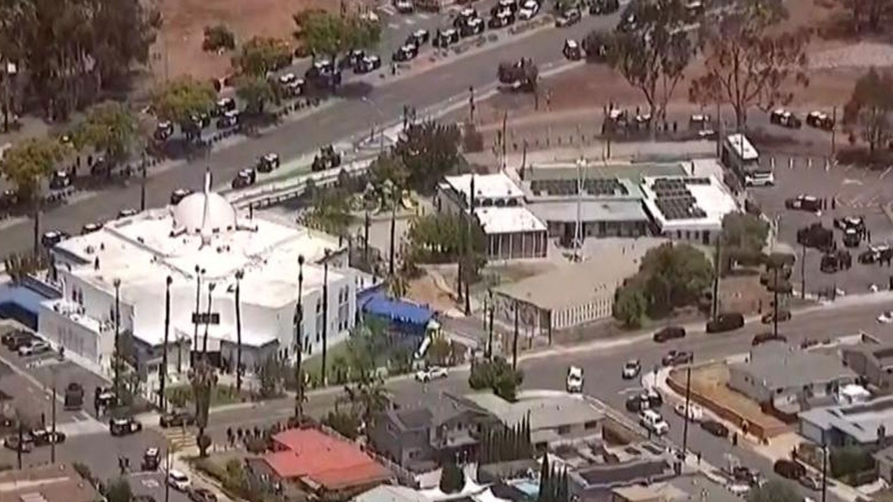 California'da İslam Merkezi'ne silahlı saldırı: Vurulanlar var