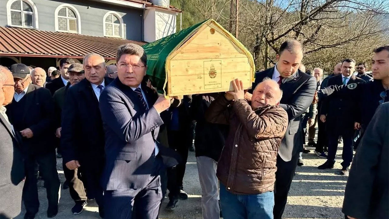 Eski Adalet Bakanı Yılmaz Tunç'un acı günü