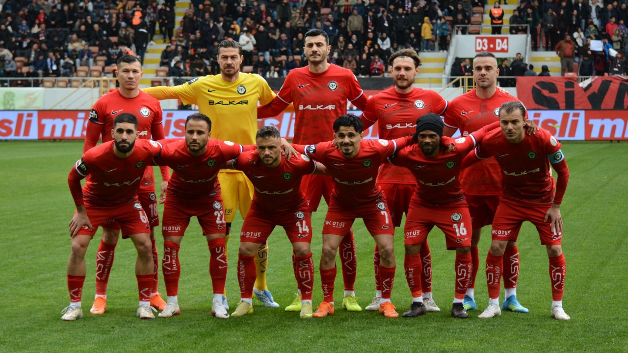 Süper Lig'e yükselen son takım Çorum FK oldu