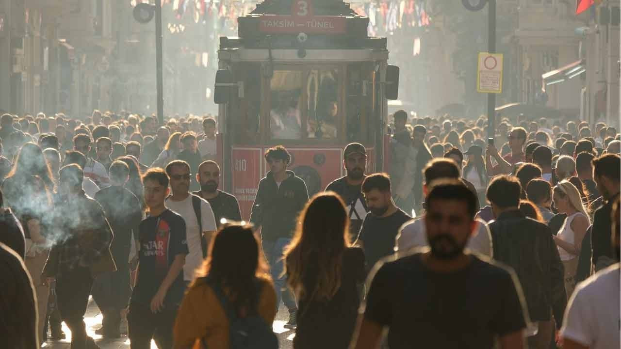 Gençler daha eğitimli ama daha güvencesiz