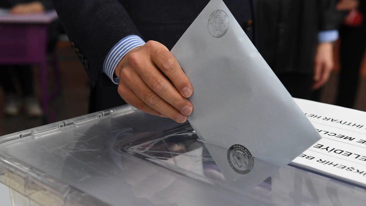 6 beldede ara seçim: Oy verme işlemi başladı