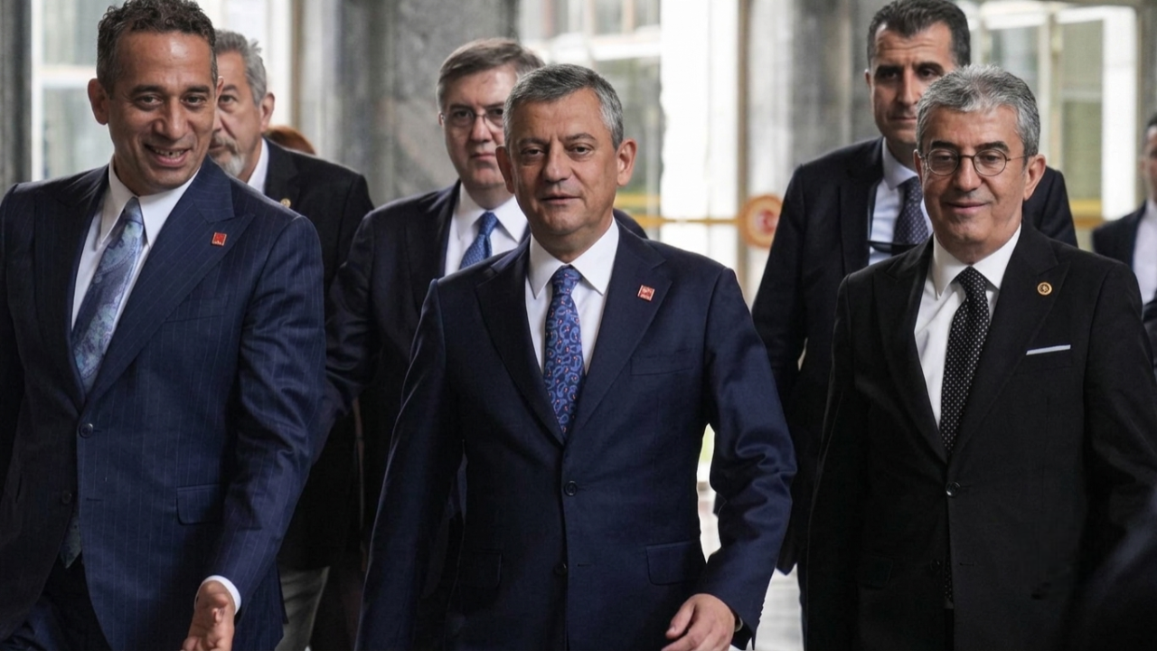 CHP’de 9 milletvekili kesin ihraç talebiyle disipline sevk e