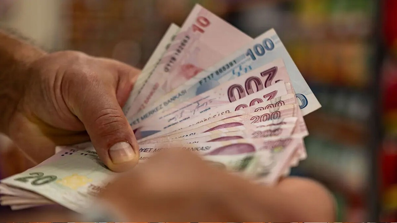Emekli ve memur zammında refah payı için yasal düz