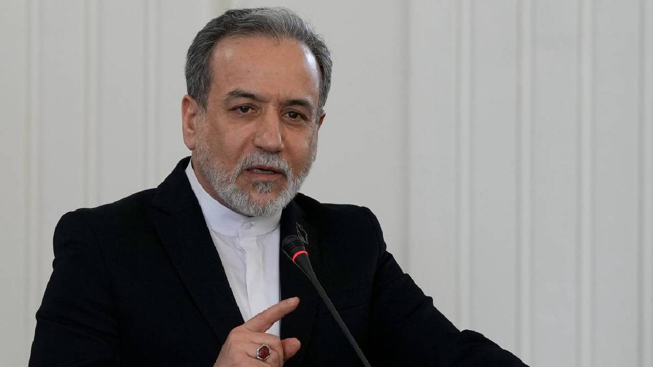 İran: Silahlı kuvvetlerimiz hiçbir saldırı ve tehdidi cevaps