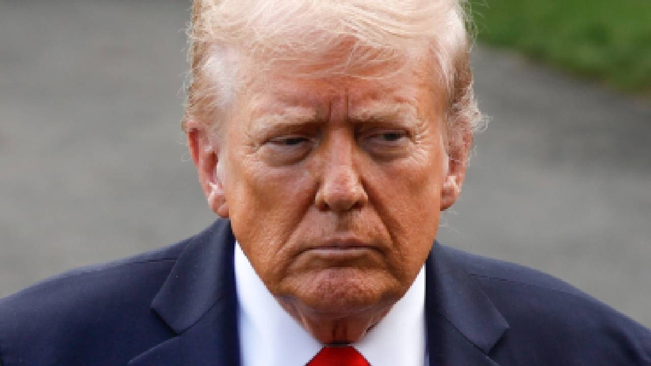 Trump, Orta Doğu'da Husilerin saldırılarından İran'ı sorumlu tutacaklarını bildirdi