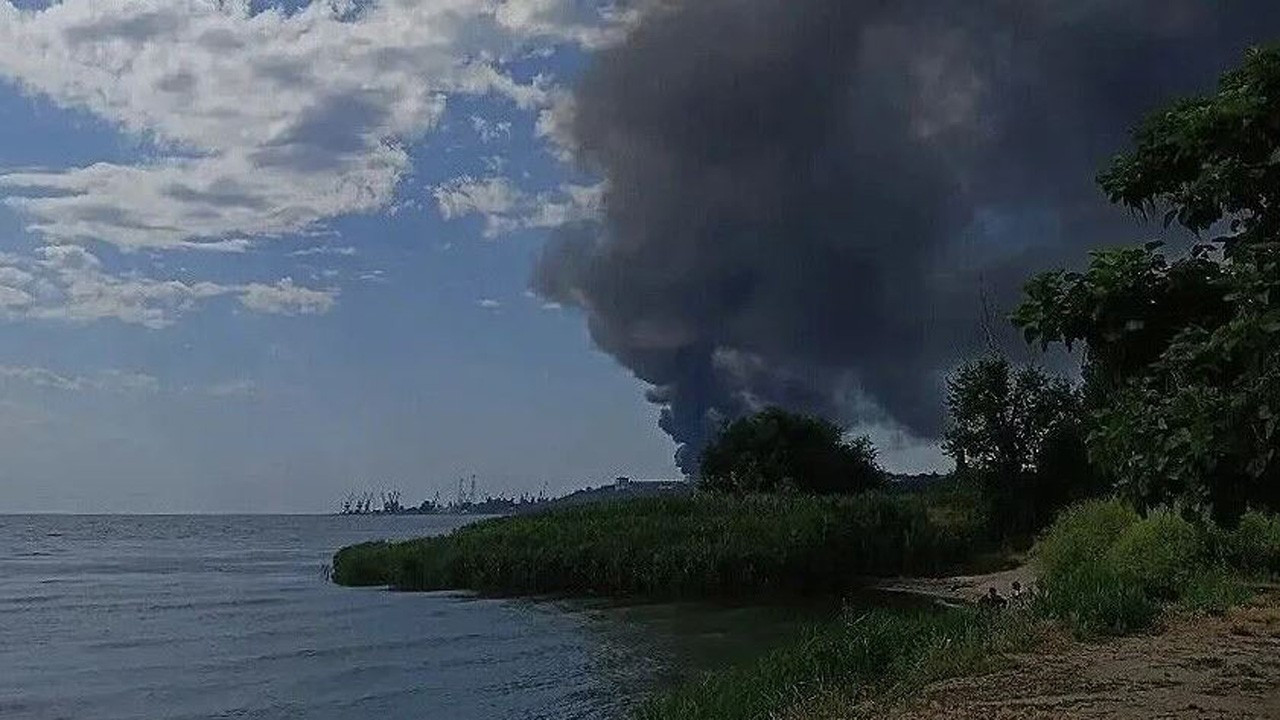 Rusya: Ukrayna'nın Odessa ve Çornomorsk limanlarını vurduk