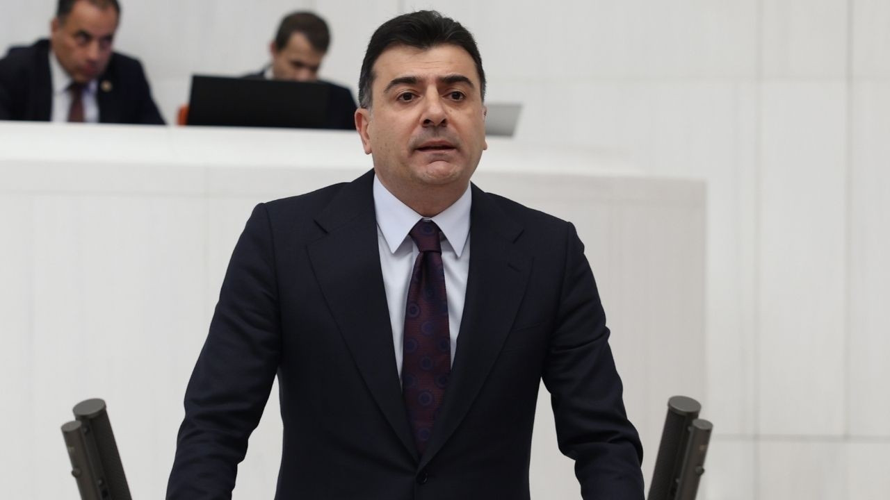 CHP'li Emre'den yeni parti açıklaması: İçişleri Bakanlığı’na birkaç gün içinde başvuruyu yapıyoruz