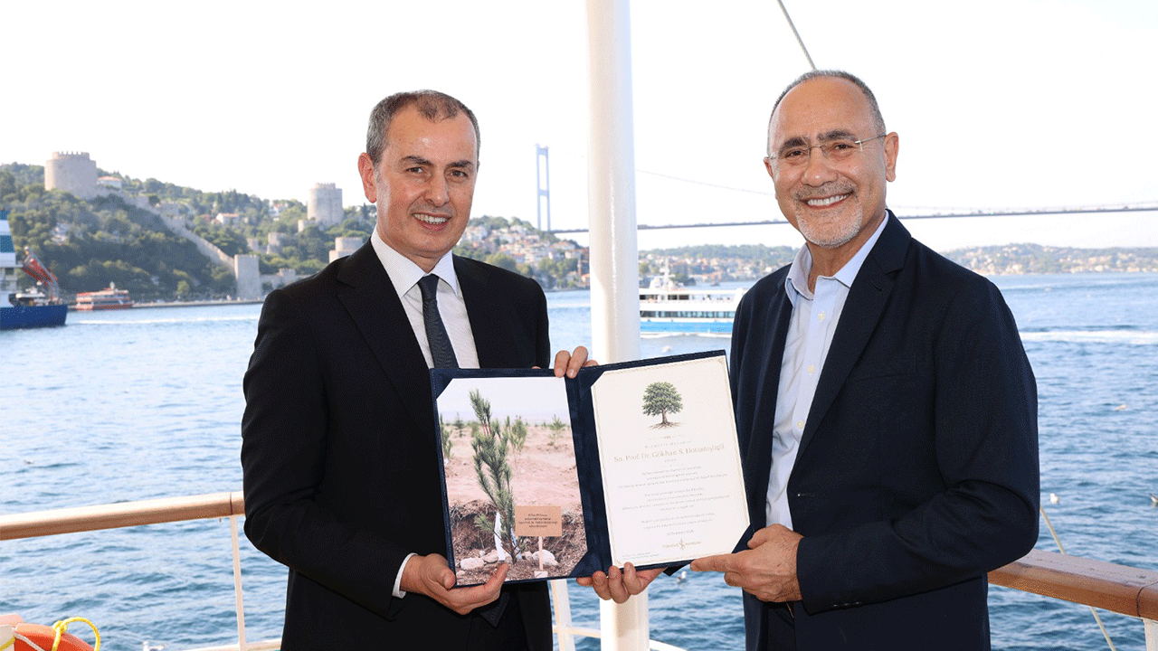 Prof. Dr. Gökhan Hotamışlıgil, genç bilim insanları ile bir araya geldi