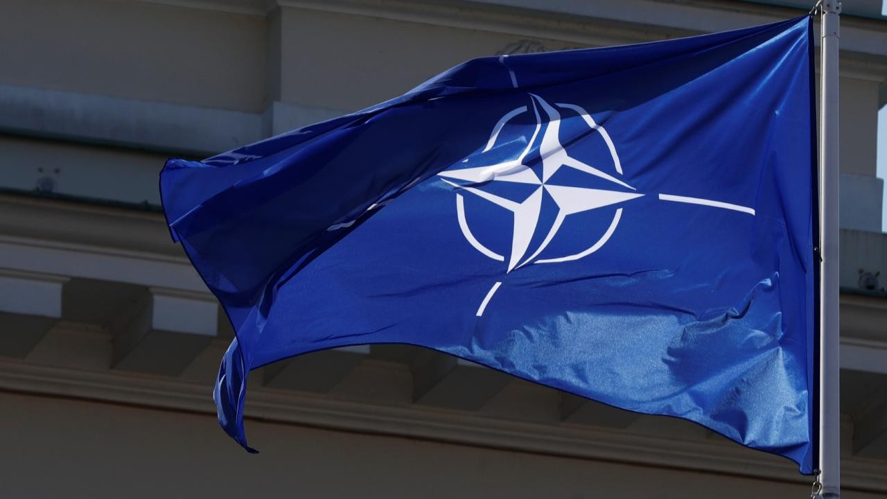 NATO karargahında "casusluk" iddiasıyla gözaltı