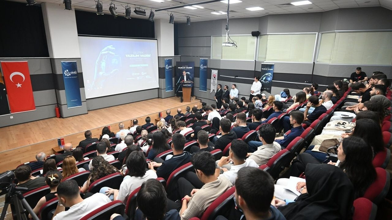 "Bursa'da dönüşümün aktörlerini yetiştireceğiz"