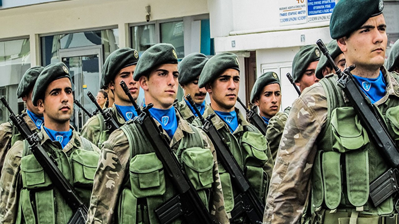 Yunan askeri şikayet etmişti! GKRY'de taburda Türklere küfür eğitimine KKTC'li siyasetçilerden tepki