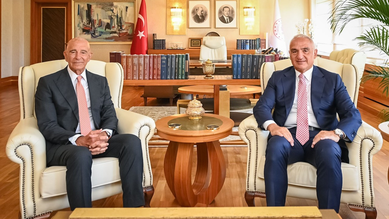 Bakan Ersoy, ABD Büyükelçisi Barrack’ı kabul etti