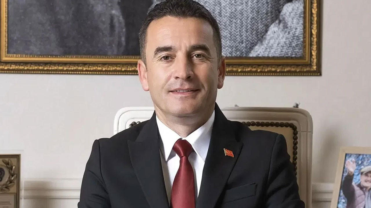 Sivrihisar Belediye Başkanı Dökmeci'den CHP'de kalma kararı