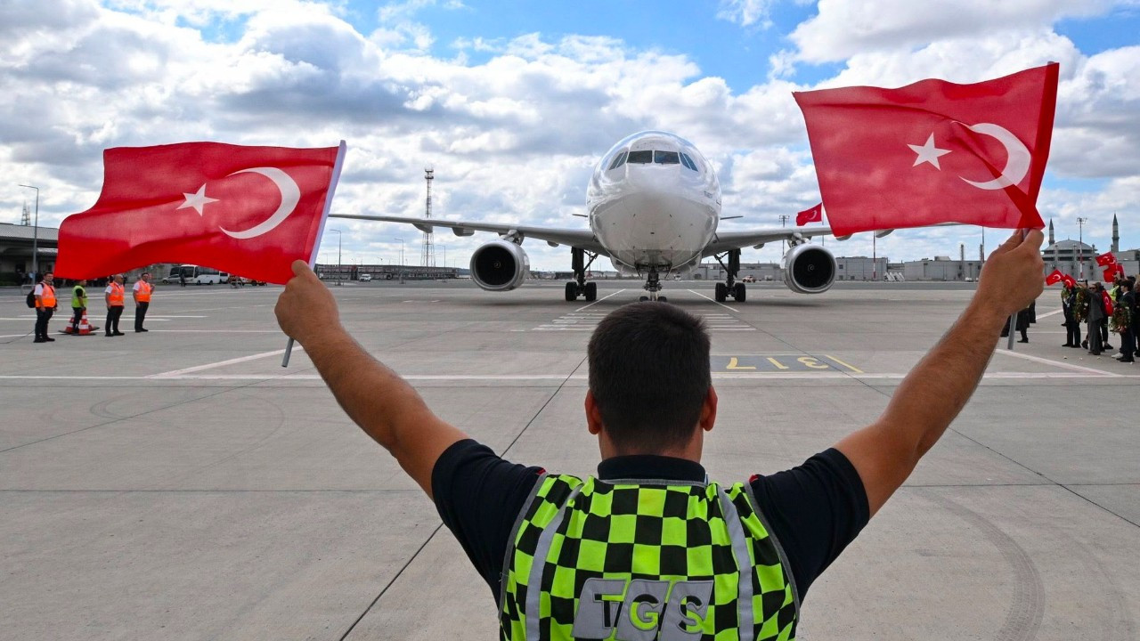 TGS, haftalık bazda tüm zamanların uçuş ve yolcu rekorunu kırdı
