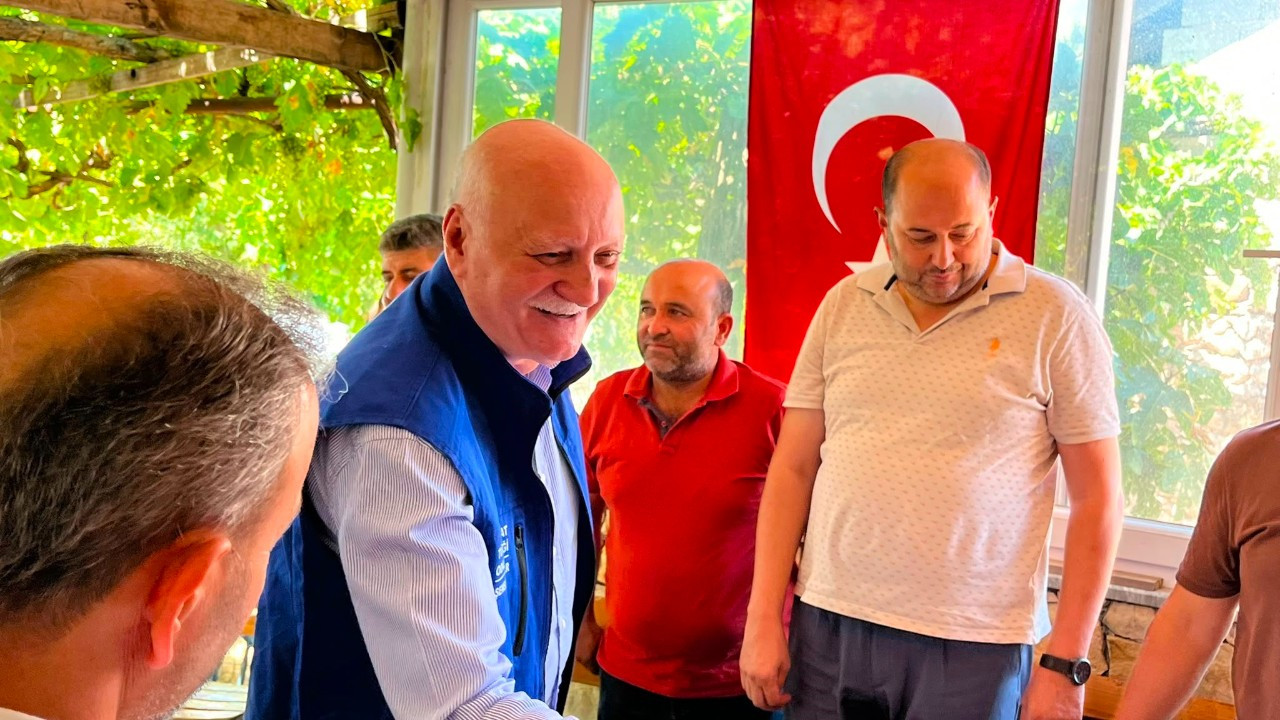 TZOB Genel Başkanı Bayraktar, Seydikemer'deki yangın bölgesinde incelemelerde bulundu