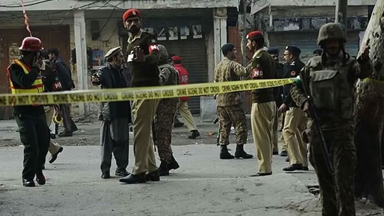 Pakistan’da karakol girişinde intihar saldırısı: 7 ölü, 15 yaralı