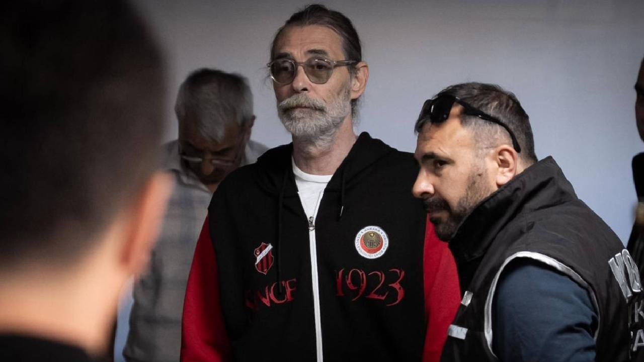 Son dakika... Etimesgut Belediye Başkanı Erdal Beşikçioğlu tutuklandı