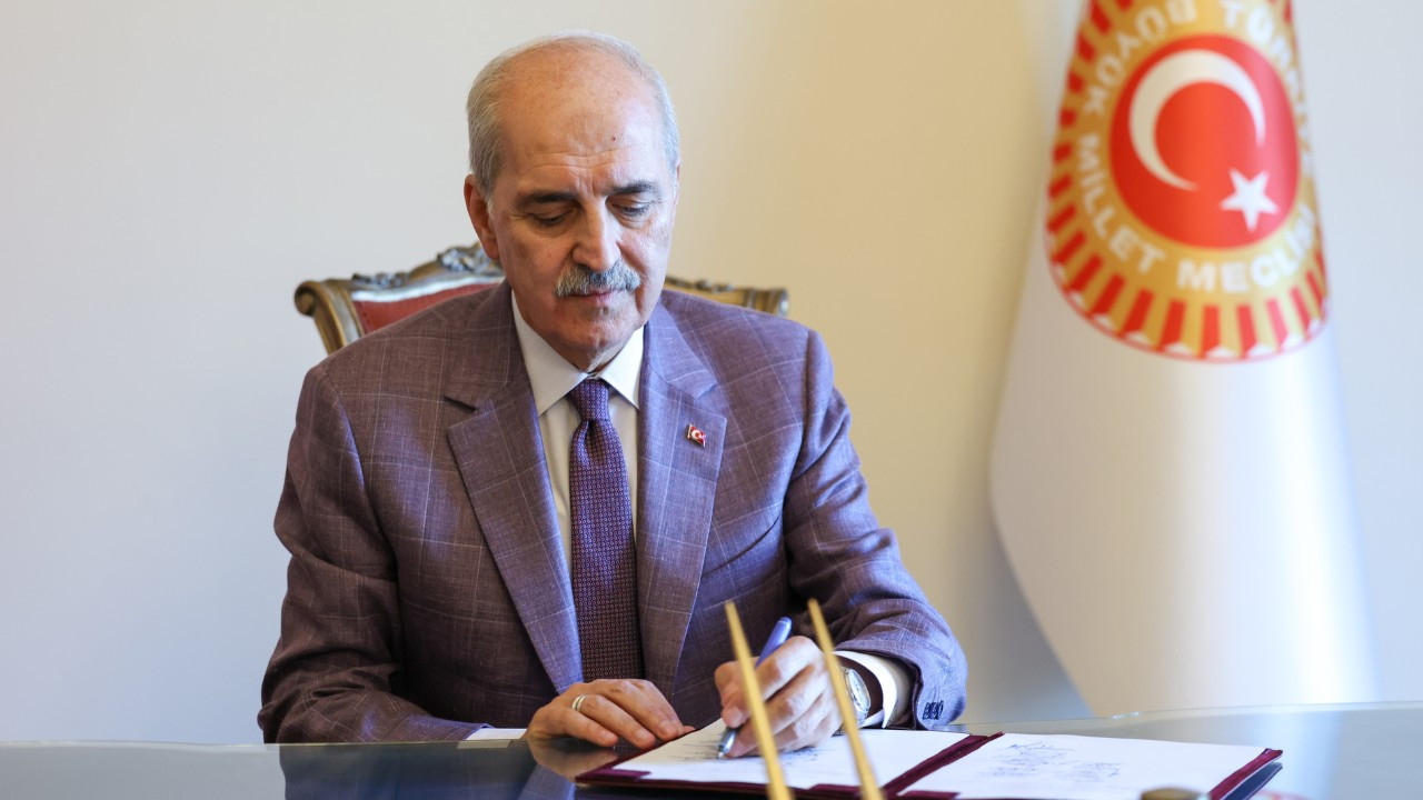 TBMM Başkanı Kurtulmuş, "Terörsüz Türkiye" teklifini imzaladı