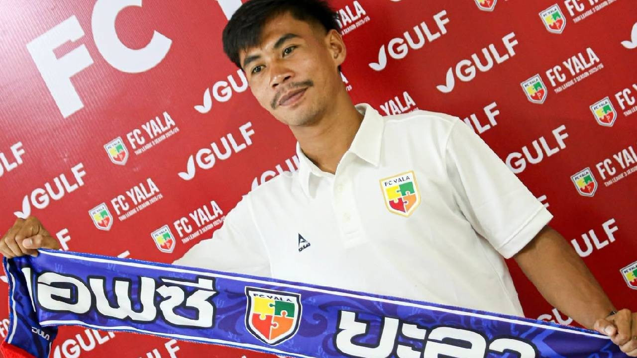 Maç sırasında sahaya yıldırım düştü: 1 futbolcu hayatını kaybetti, 12 kişi yaralandı