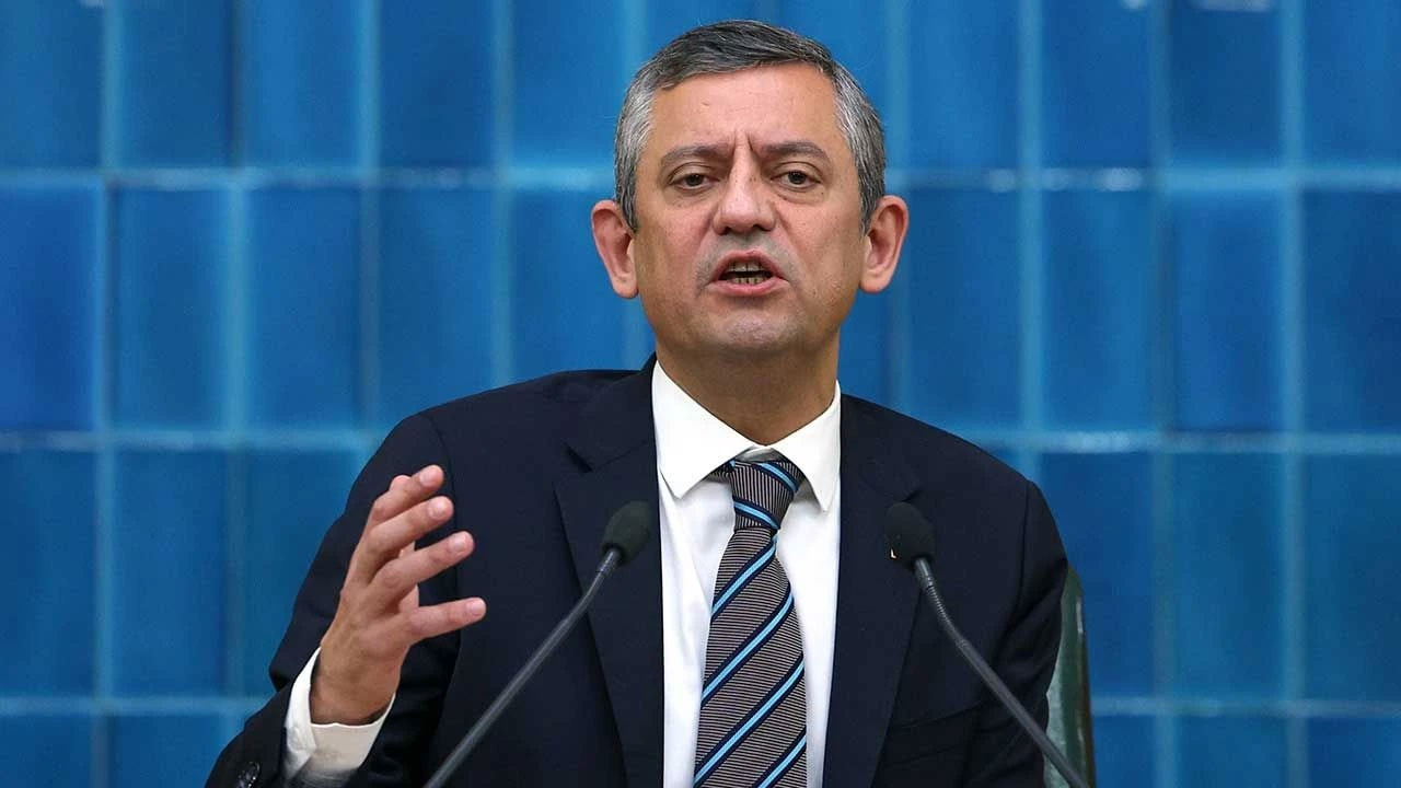 Özgür Özel'den çerçeve yasa açıklaması: Tutumumuz aynı ama teklif metnini sır gibi sakladılar