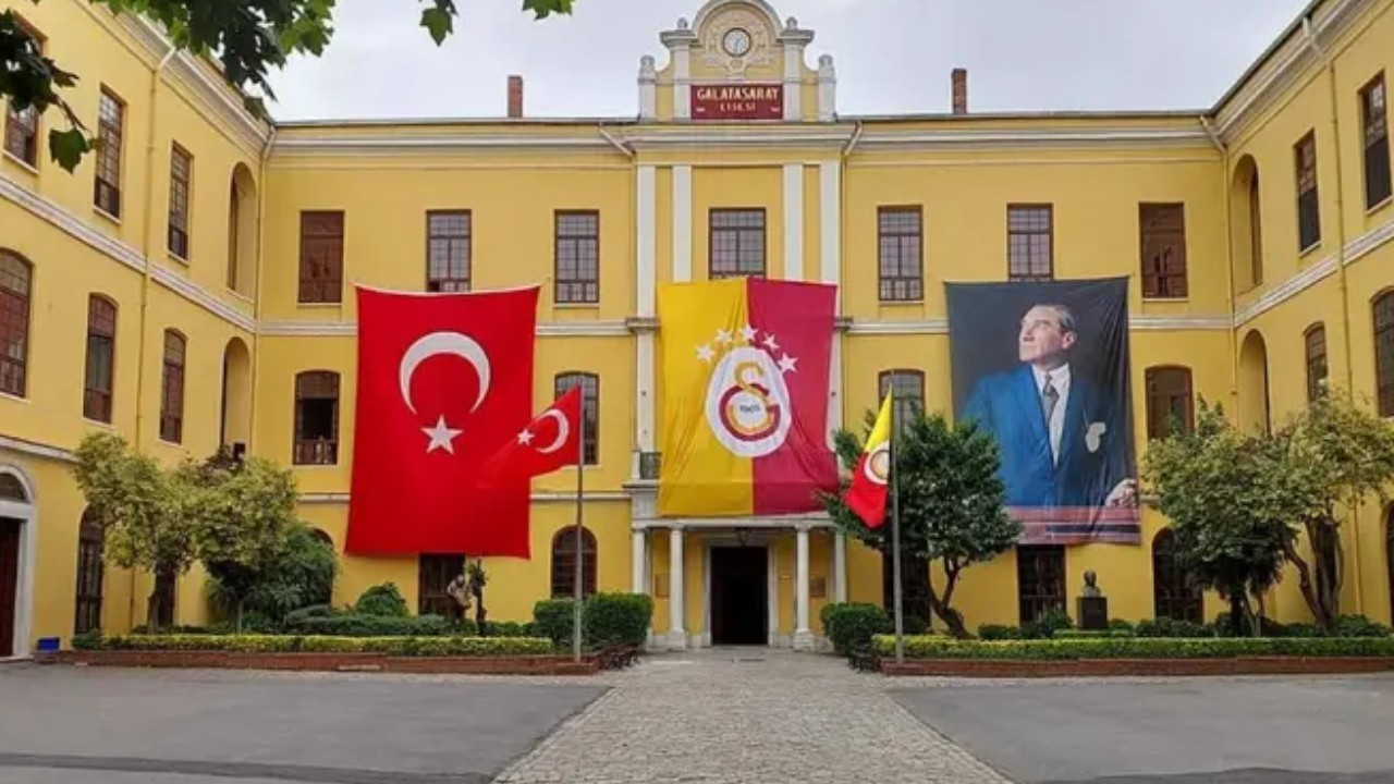 Galatasaray Lisesi'ne büyük şok! İki lisenin ardında kaldı... Zirve el değiştirdi