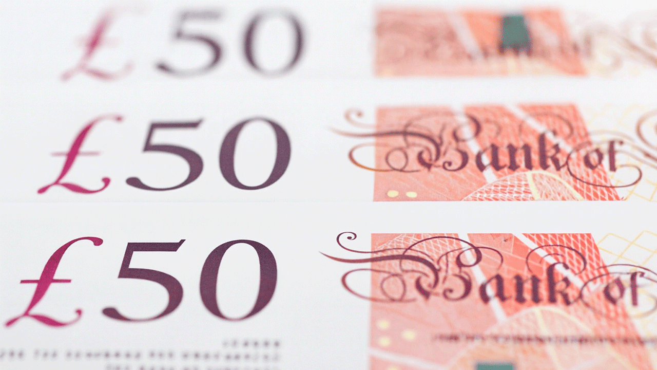 İngiliz sterlini dolar karşısında dalgalanıyor: Hürmüz Boğazı ve BoE faiz kararları öne çıkıyor