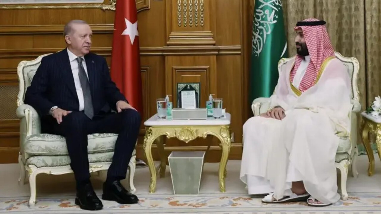 Suudi Arabistan'dan Mekke Savunma Anlaşması mesajı