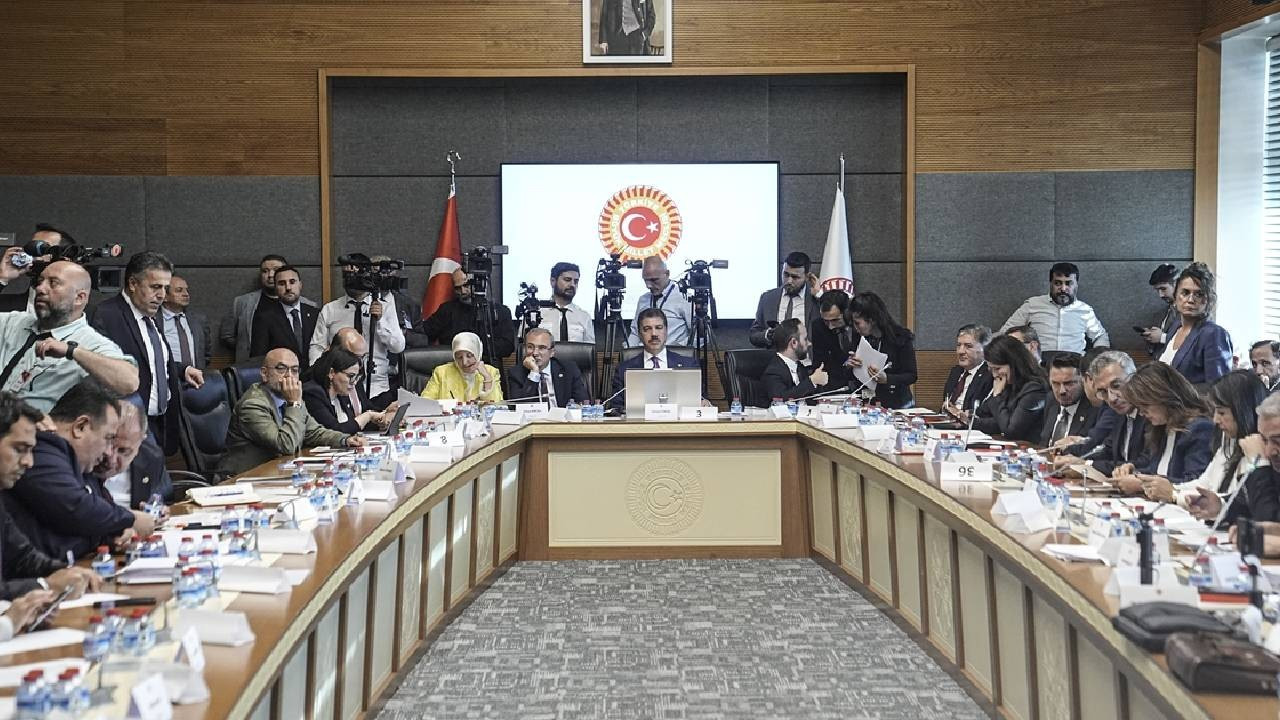 Son dakika... Çerçeve yasa teklifi Adalet Komisyonu'nda kabul edildi