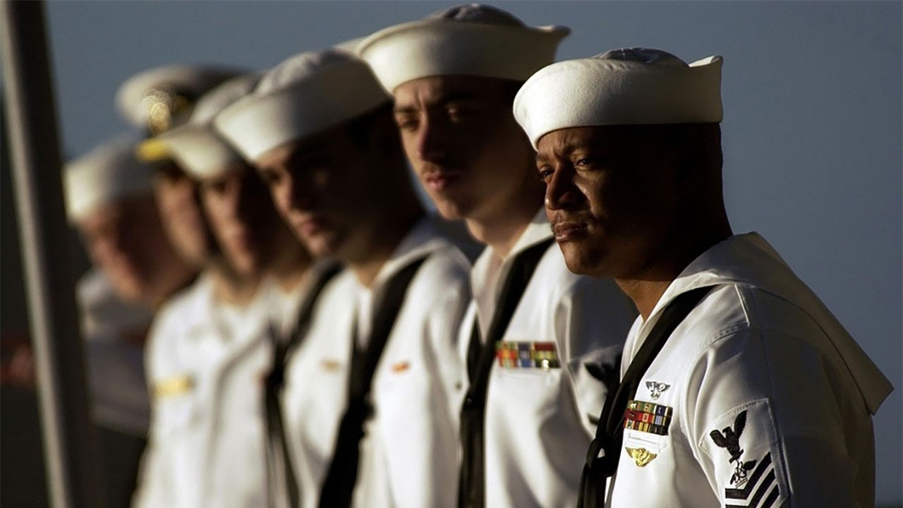 USS Abraham Lincoln gemisindeki 5 bin askerin akıl sağlığı alarm veriyor, aileleri endişeli