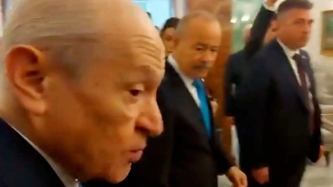Bahçeli'den yasa teklifi sorusuna dikkat çeken yanıt: 18 saat dinleyeceksiniz