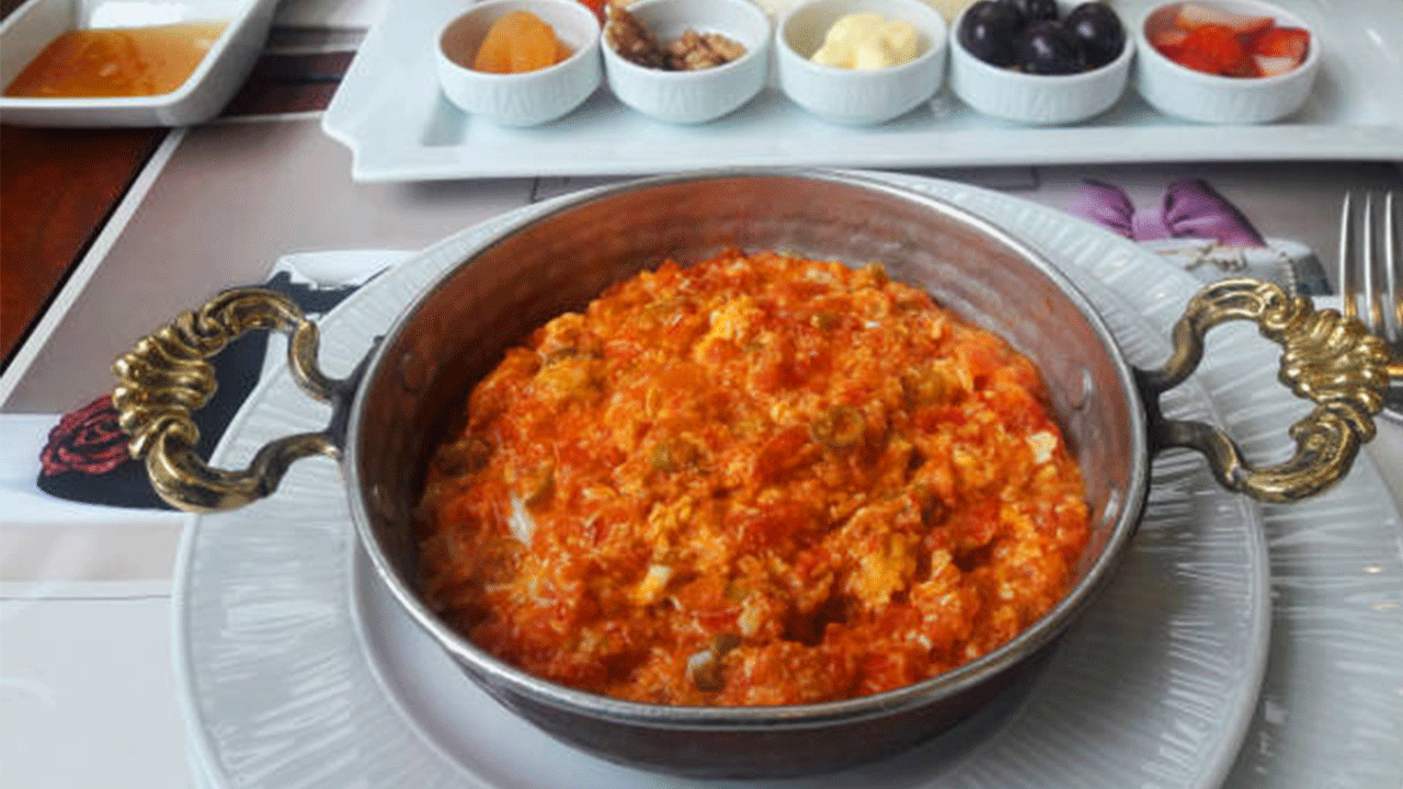 MasterChef Menemen tarifi! Menemen nasıl yapılır? MasterChef menemenin püf noktaları!