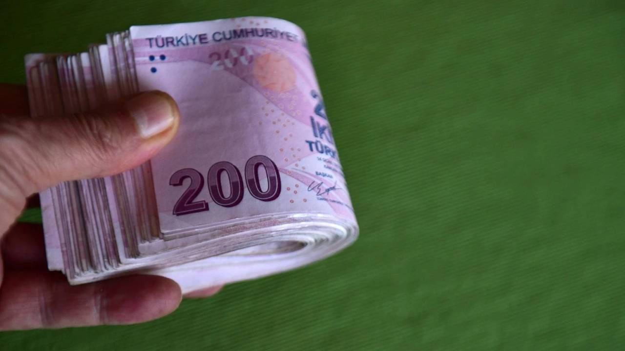Mevduatta faiz yarışı kızıştı: 1 milyon TL’yi bankaya koyan ne kadar kazanıyor? - Sayfa 5