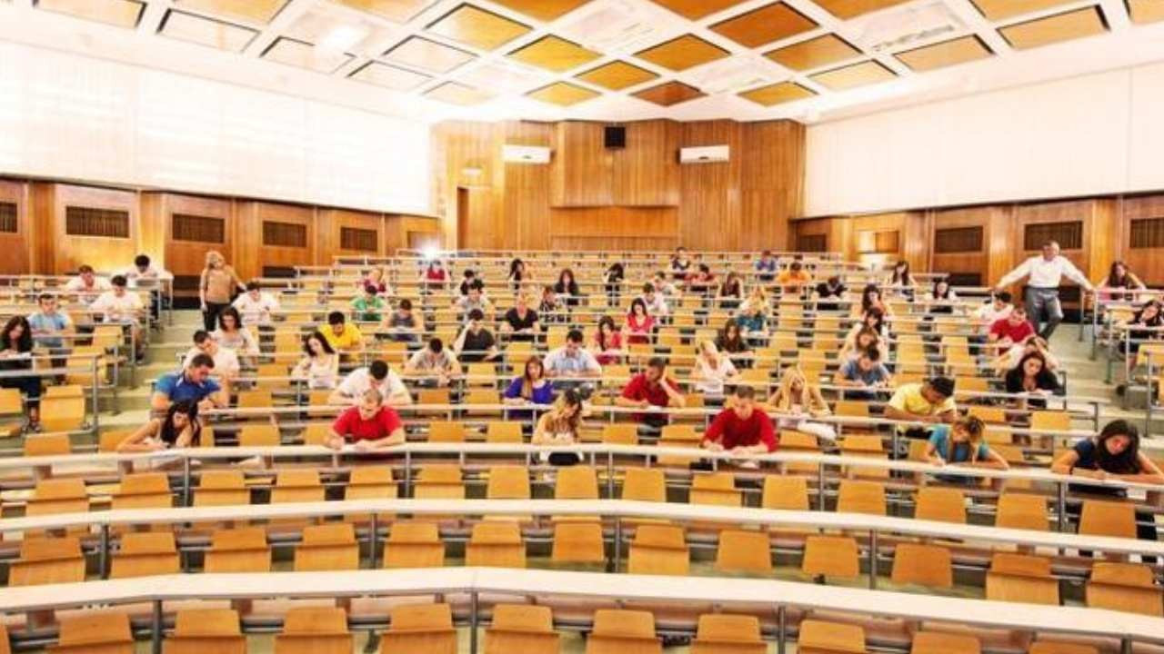 Sıralamada en çok gerileyen sayısal bölümler belli oldu; Bu bölüm sıralamada 11.515 geriledi