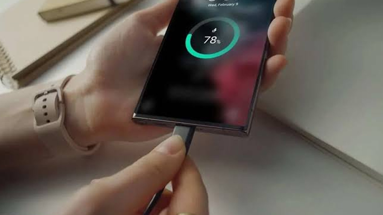 Hepimiz aynı hatayı yapıyoruz, masum sandığımız bu yöntem aslında telefonun ömrünü kısaltıyor