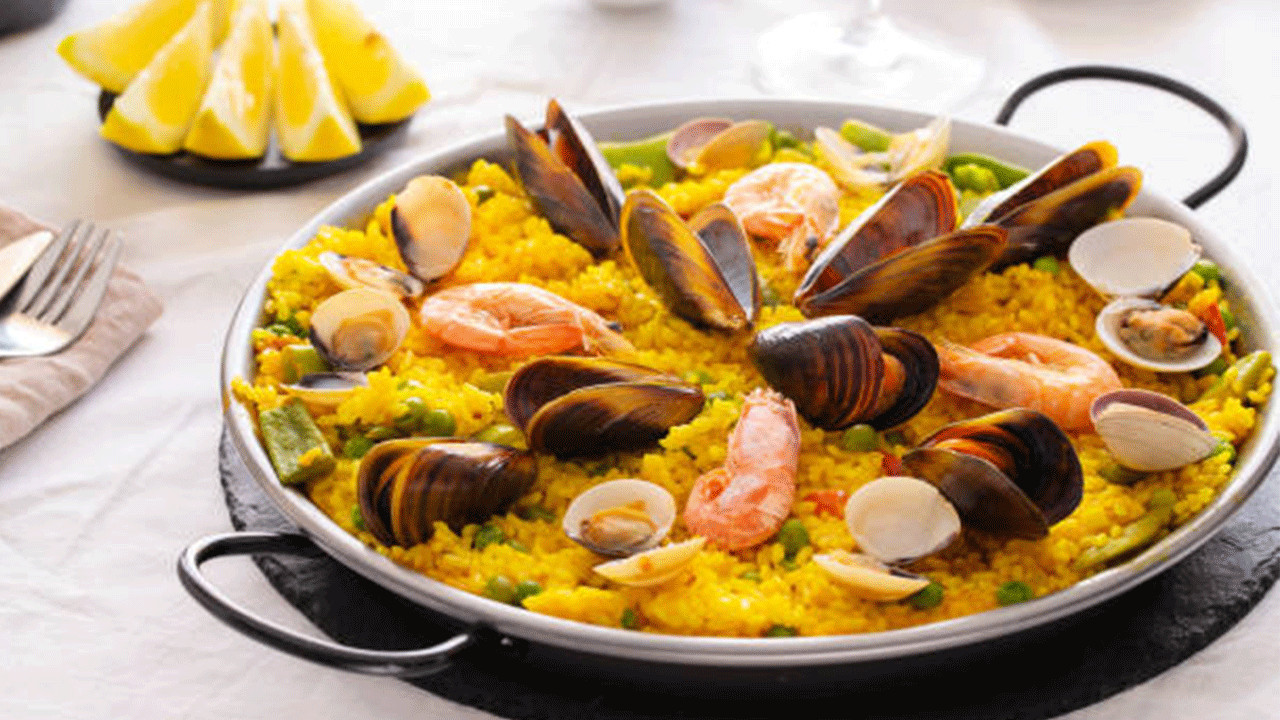Akdeniz rüzgarı MasterChef’te esiyor: Rekabetin yeni adı İspanyol Paella | Paella nasıl yapılır?