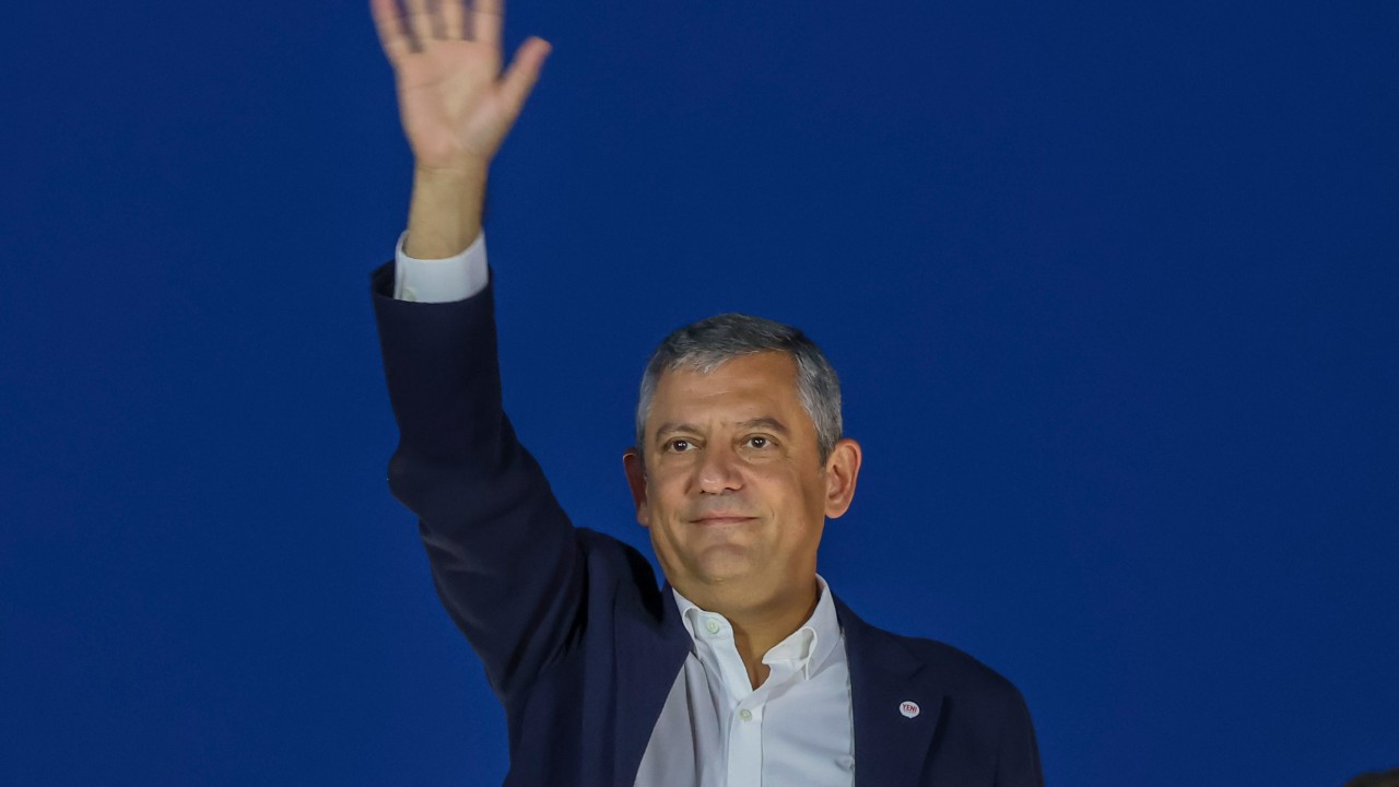 Özgür Özel, Le Figaro’ya yazdı: Amaç kontrollü bir muhalefet yaratmak