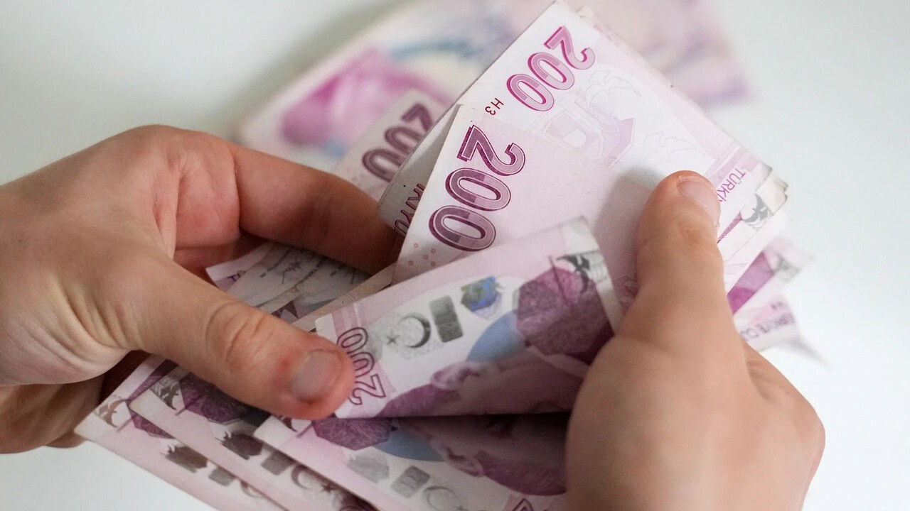 Mevduatta bankalar faiz oranlarını güncelledi: 1 milyon TL’nin aylık net getirisi belli oldu