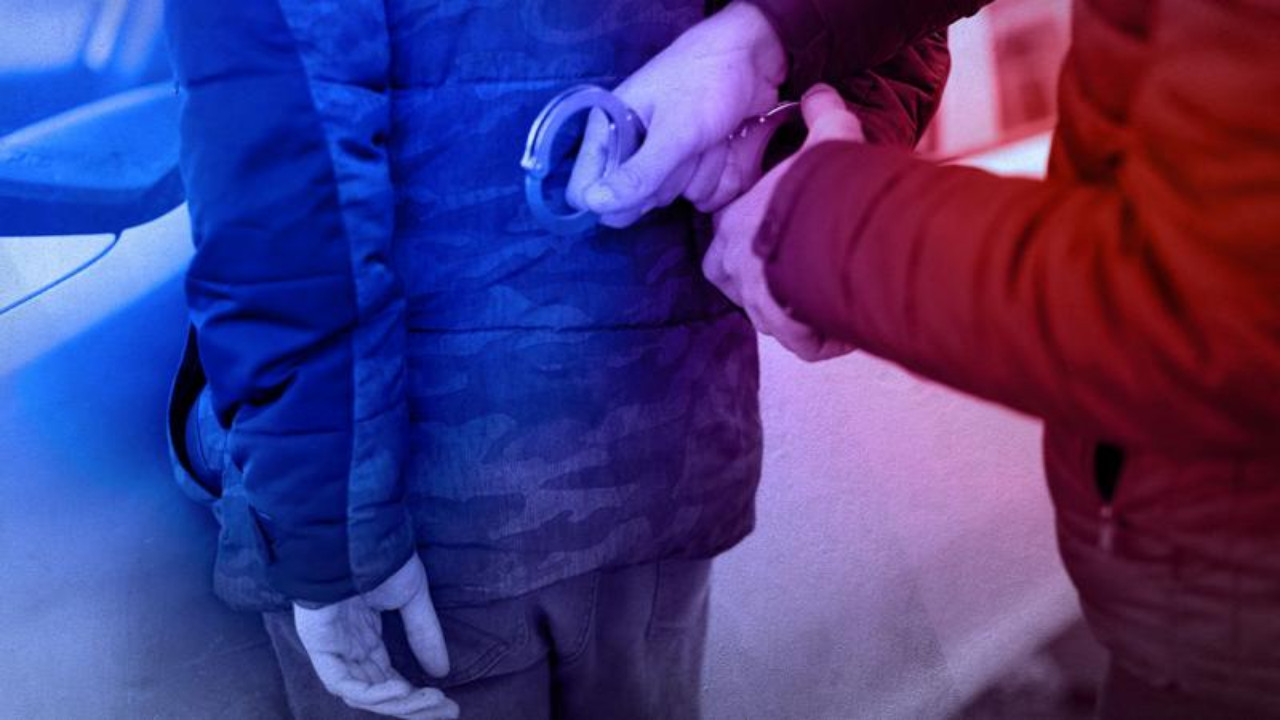 İstanbul'da sokak satıcılarına yönelik uyuşturucu operasyonunda 160 zanlı yakalandı