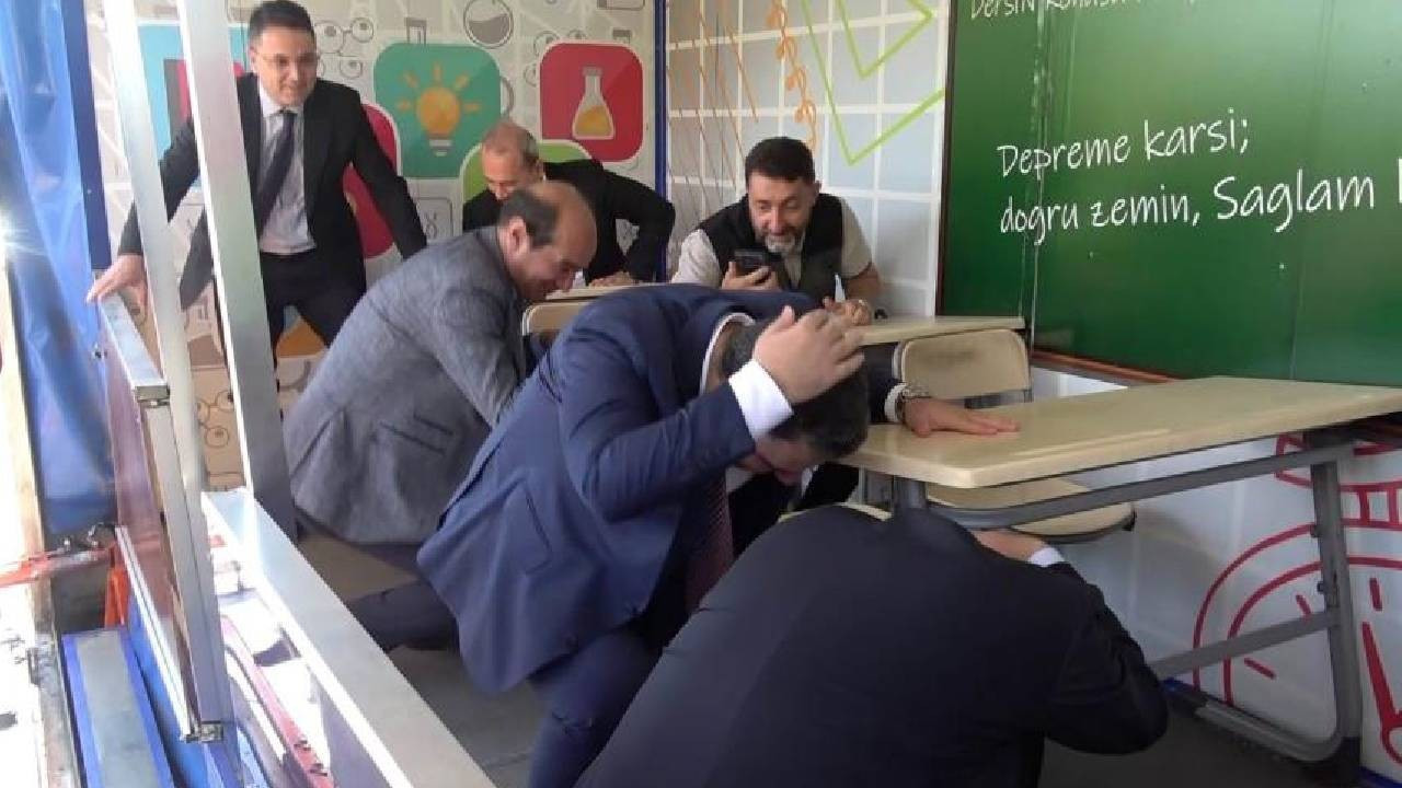 Tatbikatta'depremi başlatıyoruz' dedi, depreme yakalandılar