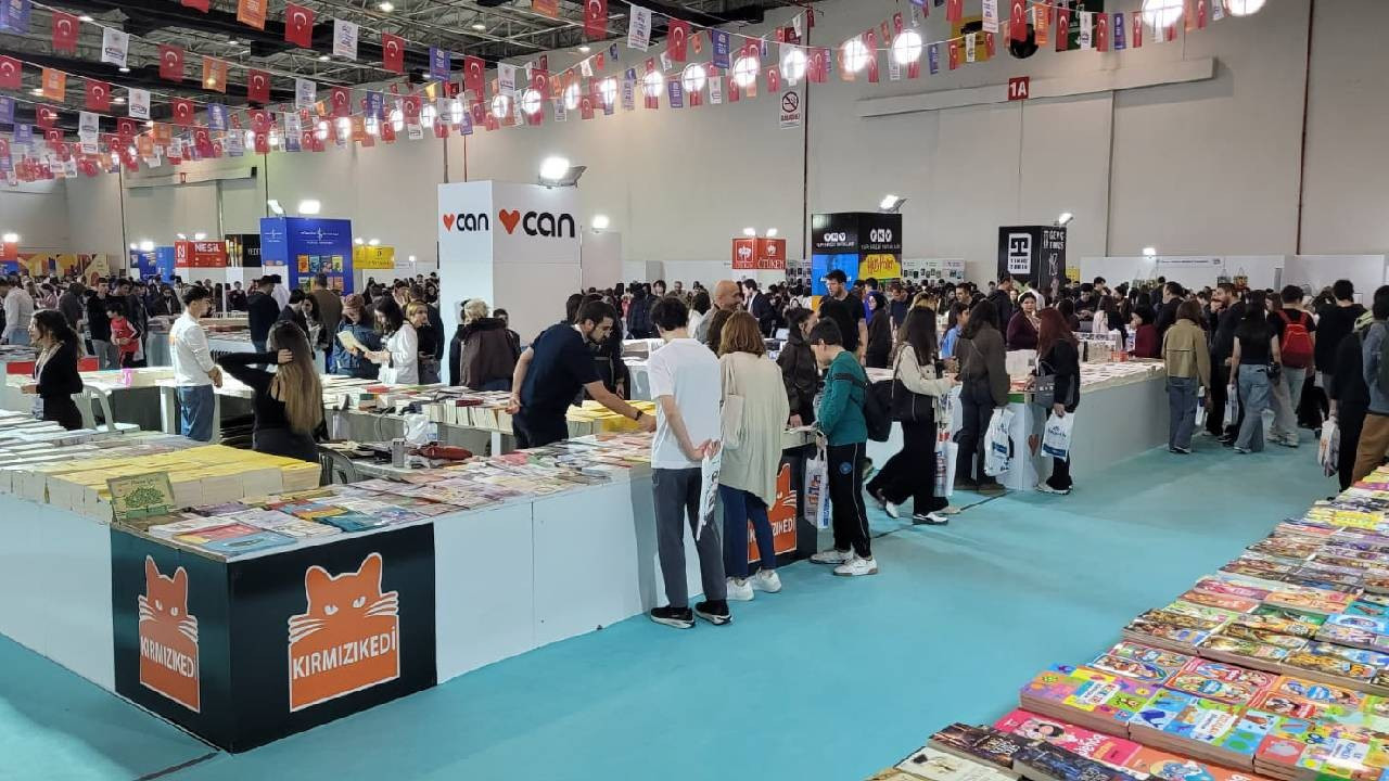 Samsun Kitap Fuarı ziyaretçilere kapılarını açtı